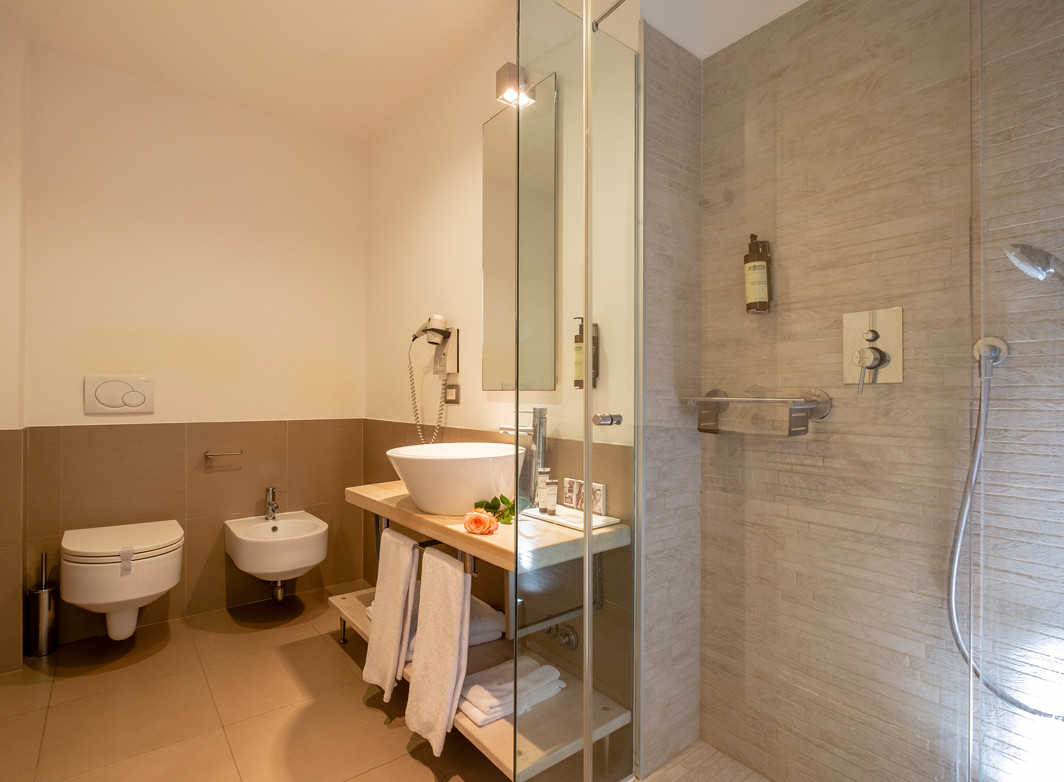 media.Camere_Suite_4LeRoseSpaHotel_Rimini