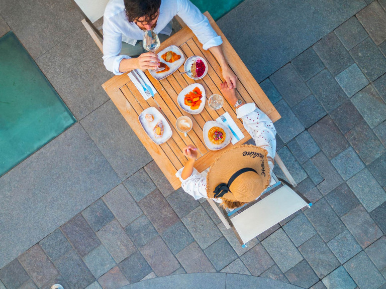 media.Gallery_Piscina_9LeRoseSpaHotel_Rimini